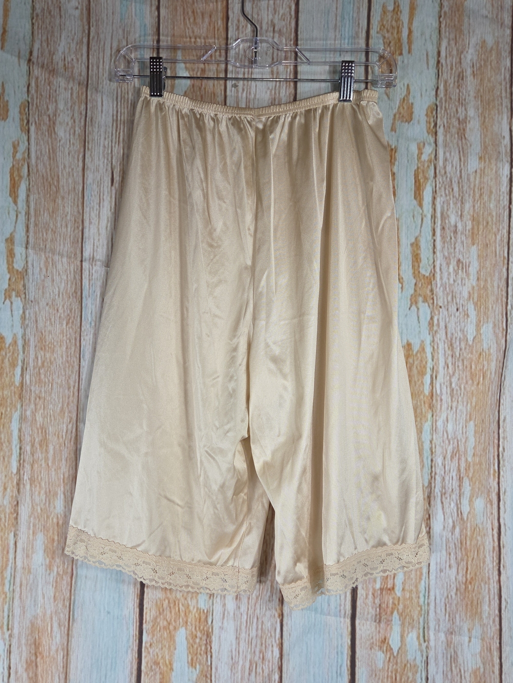 Vintage Vanity Fair Pettipants / Bloomers / Slip Shorts W/lace Trim. Size Medium - Picture 2 of 6